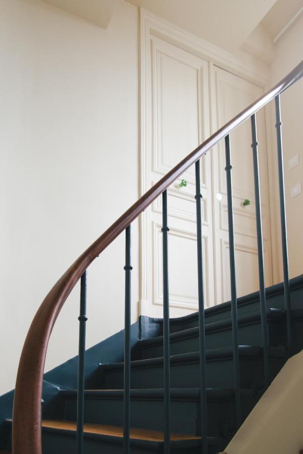 Le Grand Maulnes Bed & Breakfast Paris Bagian luar foto